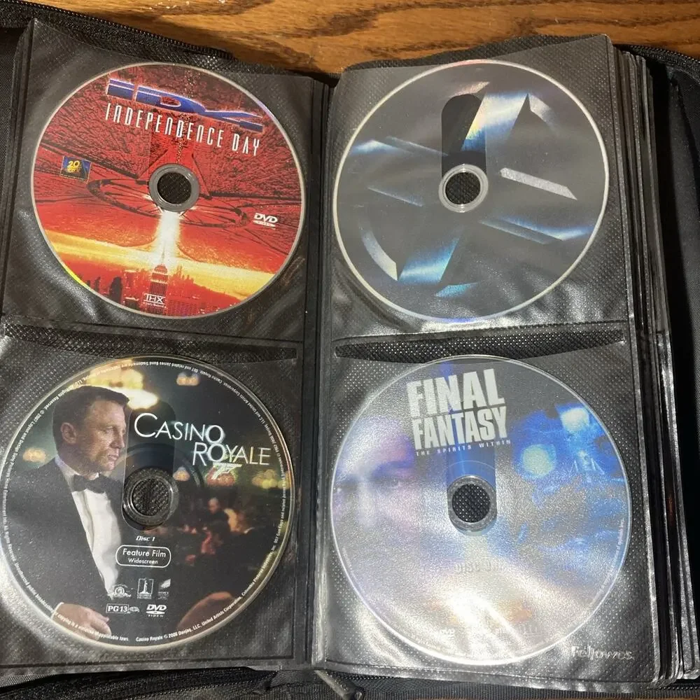 Cd Case Comes With 80 DVDS holds 80 pocket CDs / dvd storage